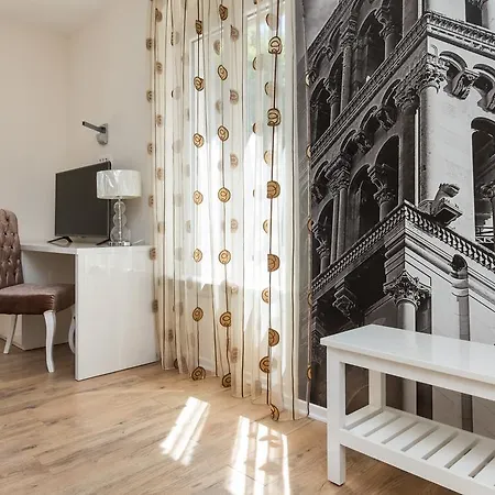 Pensión Spalatum Boutique 4*